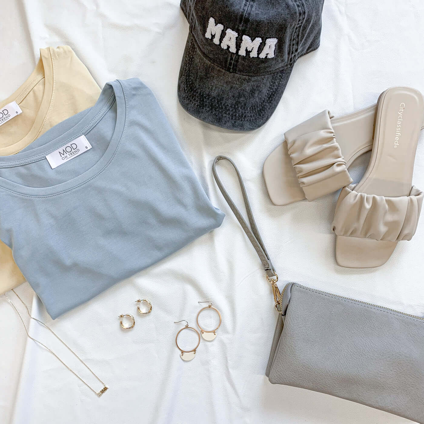 From Basic Mom to Baseball Mom: Cute Baseball Mom Outfit Ideas