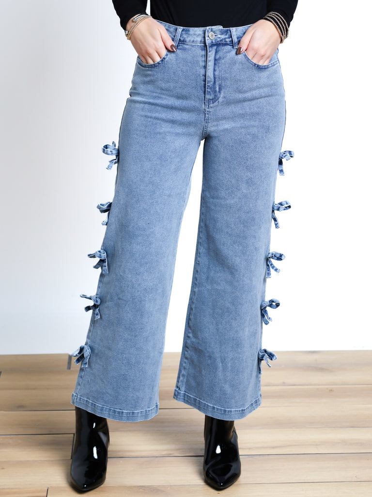 Got A Crush Bow Detail Wide Leg Jeans – MOD ON TREND